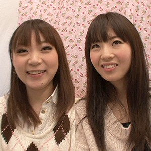 素人娘の官能レズキスが炸裂!街中で発情した双子の蜜液